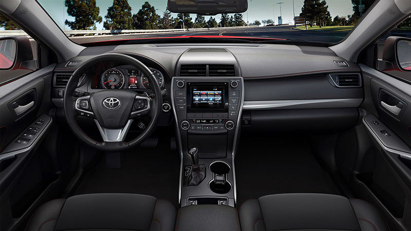 1398498529_2015-toyota-camry-salon.jpg
